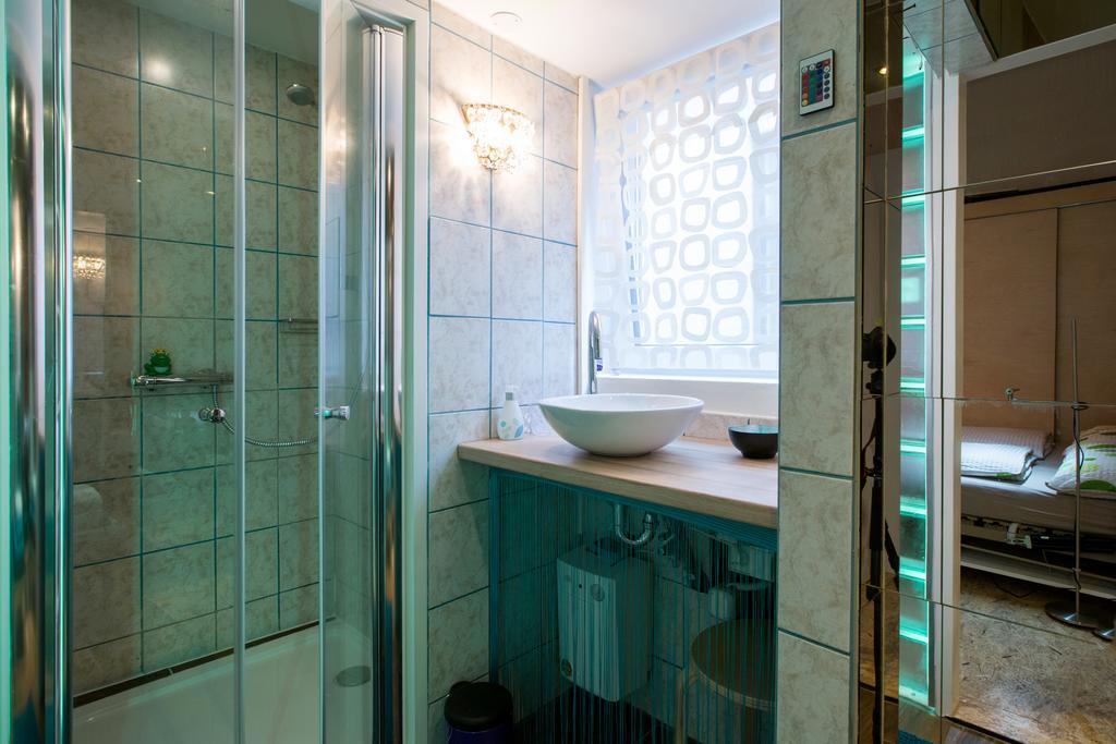 Apartment Laer Hundertwasserhaus Wina Bagian luar foto
